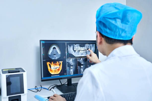 Best Emergency Tooth Extraction  in Poydras, LA